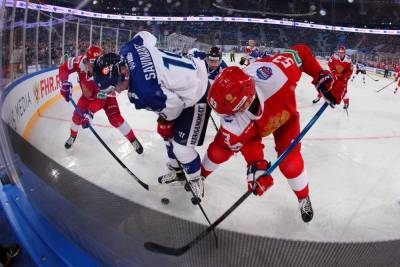 Хоккеист сборной России Хуснутдинов получил серьёзную травму