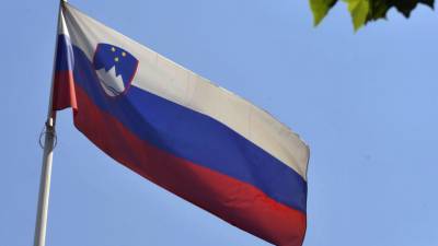 Словения смягчает режим карантина