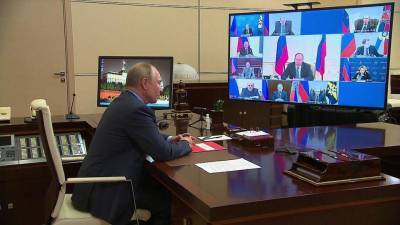 Новые шаги по сдерживанию гонки вооружений Владимир Путин обсудил с постоянными участниками Совбеза России