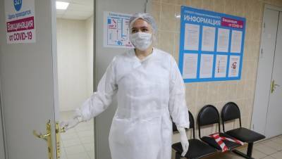 В Петербурге полный цикл COVID-вакцинации прошли почти 30 тысяч горожан