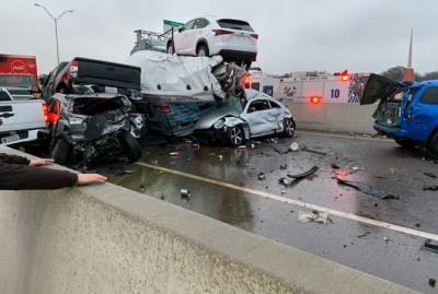 В США произошло жуткое ДТП с участием сотни авто: есть погибшие и раненые