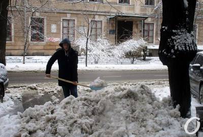 Погода в Одессе 12 февраля: снег и метель