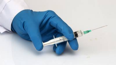 Жителям Черногории разрешили привиться российской вакциной "Спутник V"