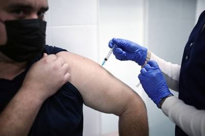 Жители стран Евросоюза захотели привиться российской вакциной в Крыму