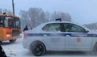 На трассе под Челябинском школьный автобус с детьми попал в ДТП