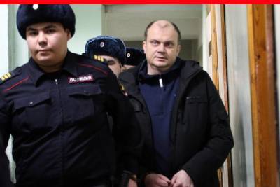 Экс-полицейские Башкирии, обвиняемые в изнасиловании коллеги, останутся под арестом