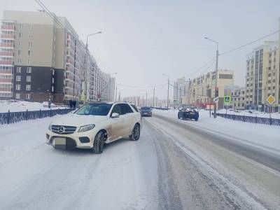 В Башкирии четвероклассница угодила под колеса иномарки: девочку госпитализировали