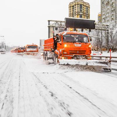 На борьбу со снегом в Москве выйдут более 13 тысяч единиц снегоуборочной техники