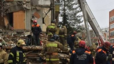 Мощный хлопок разрушил здание супермаркета во Владикавказе