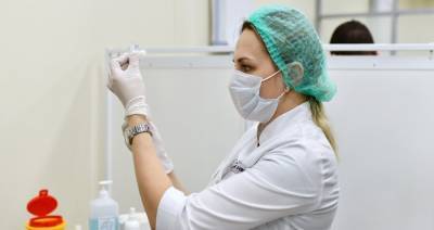 В ВОЗ допустили появление менее уязвимых к вакцинам штаммов коронавируса