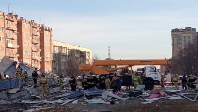 Под завалами обрушившегося супермаркета во Владикавказе нашли человека