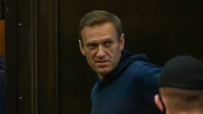 Бабушкинский суд возобновил слушание дела Навального о клевете