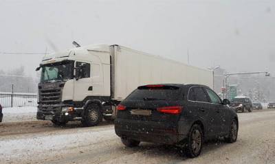 Сильные снегопады в Украине продлятся до вечера субботы