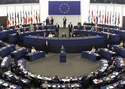 ЕС осудил закрытие на Украине неугодных СМИ
