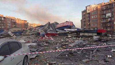 Взрыв газа уничтожил здание продуктового магазина во Владикавказе