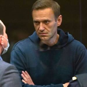 Продолжается суд над Навальным по делу о клевете на ветерана