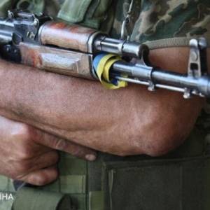 На Донбассе в районе Марьинки от пули снайпера погиб еще один боец ВСУ
