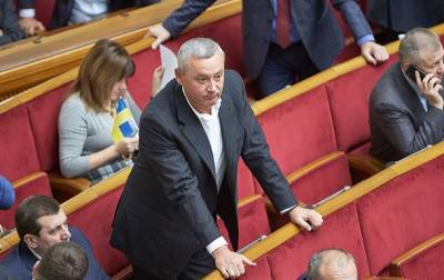 Народному депутату объявили подозрение за "кнопкодавство"