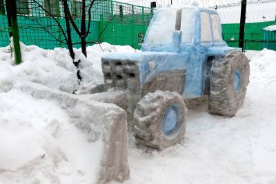 В рязанских учреждениях УИС провели конкурс на лучшую снежную фигуру