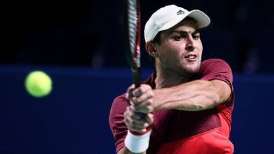 Россиянин Карацев сенсационно пробился в 1/8 финала Australian Open