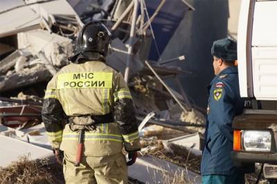 Из-под завалов разрушенного во Владикавказе супермаркета выбрался человек