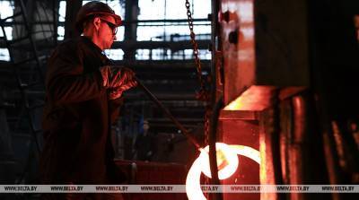 Головченко выступил против деиндустриализации и анонсировал 500 инвестпроектов в промышленности