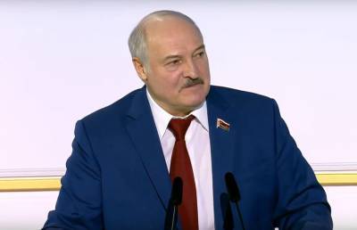 Лукашенко: Кто у власти, тот и вор – такое мнение бытует в народе. В Беларуси не так