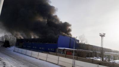 На складе в Красноярске произошел взрыв