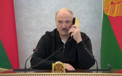 Лукашенко дал совет, как избежать прослушки по телефону