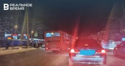 Выехавшего на встречную полосу водителя казанского автобуса заставят сдать экзамен на знания ПДД