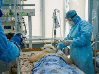 В России второй день подряд выявили более 15 тысяч заразившихся COVID-19