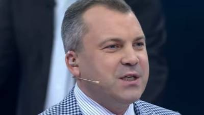 Украинский депутат рассказал, чем обернется отказ Киева от российской вакцины