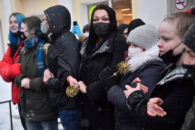Лавров: Запад не видит проблем с детьми на акциях протеста