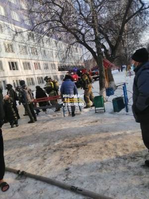 В девятиэтажке Кемерова произошёл пожар