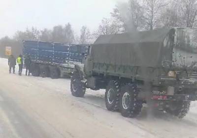 На трассе М5 в Рыбновском районе произошло ДТП с участием военного грузовика