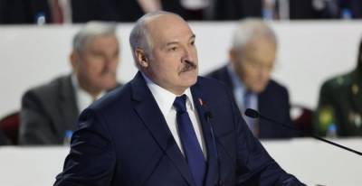 Лукашенко призвал белорусов сжать зубы и сплотиться