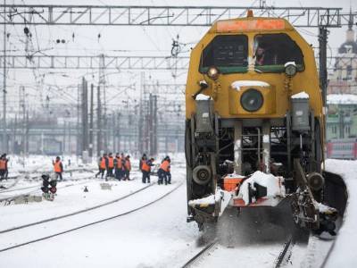 Снегопад не повлиял на движение поездов в Смоленской области