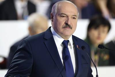 Лукашенко призвал белорусов сжать зубы