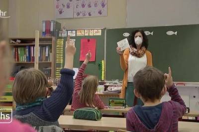Германия: Берлин возобновляет работу школ