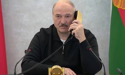 Президент Белоруссии призвал граждан отказаться от смартфонов в пользу кнопочных телефонов