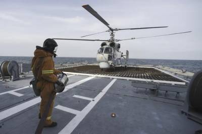 Боевые вертолеты Черноморского флота провели учения в воздухе над морем