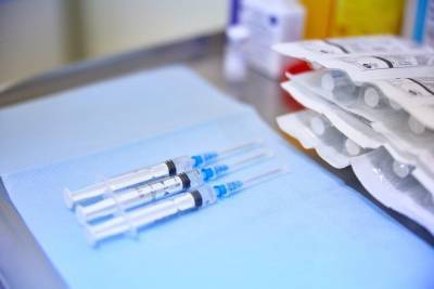 В центре Гамалеи завершают вторую фазу клинических испытаний вакцины "Спутник лайт"