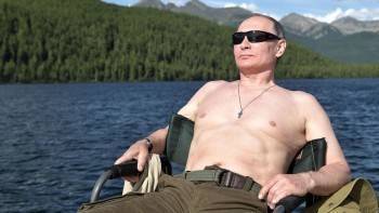 «У президента, тьфу-тьфу, отменное здоровье»: Дмитрий Песков оценил здоровье Владимира Путина