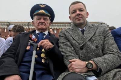 В суде с Навальным назвали размер пенсии ветерана Артеменко