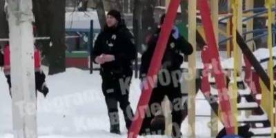 В Киеве произошел взрыв на детской площадке, один человек погиб