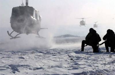Военные Великобританских ВС провели учения при 20-градусном морозе в Эстонии