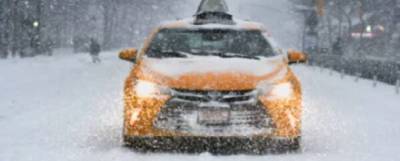 Из-за снегопада в Брянске взлетели цены на такси