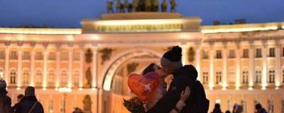 Расходы россиян перед Днем всех влюбленных выросли почти на 60 %