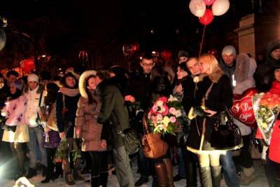 В Петербурге волонтеры решили провести свою акцию вечером 14 февраля