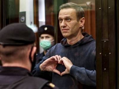 ЕС объяснил присутствие дипломатов на судах по делам Навального
